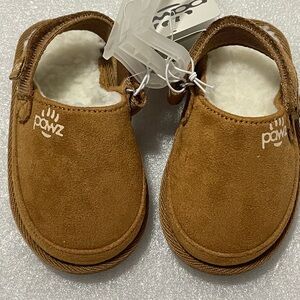 PAWZ Brown Kids Moccasin Booties /size 5